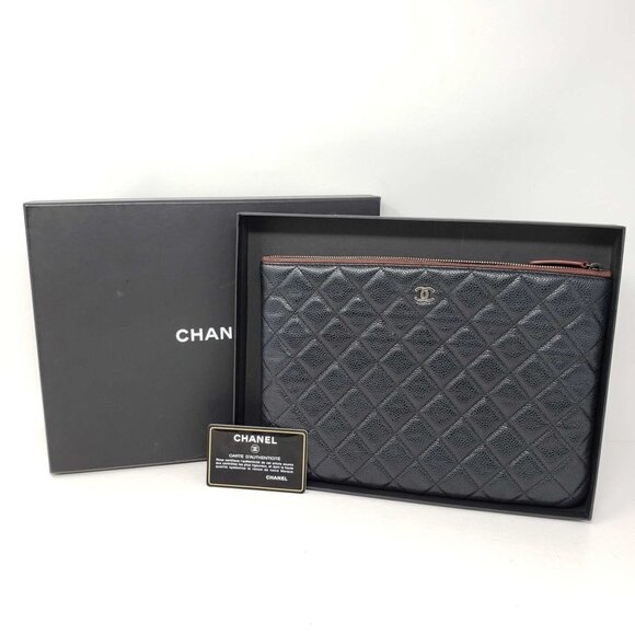 100% Authentic Chanel CC Caviar Quilted Cosmetic / Clutch Bag - Picture 1 of 14